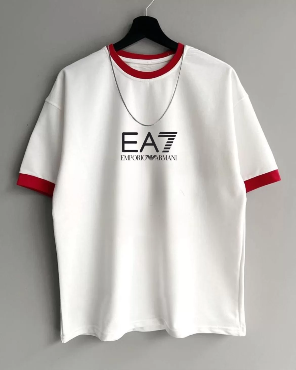 EA7 K YAKA BEYAZ